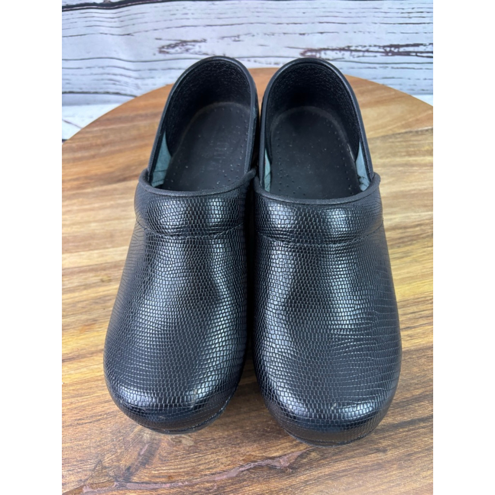 Women's Sanita Black Lizard Embossed Leather Clogs Size 5.5